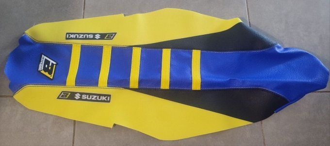 housse , de , selle , 450 , 250 , rmz , suzuki ,2018 , 2019 , 2020 , 2021 ,2022 , 2023 ,2024 , 2025 